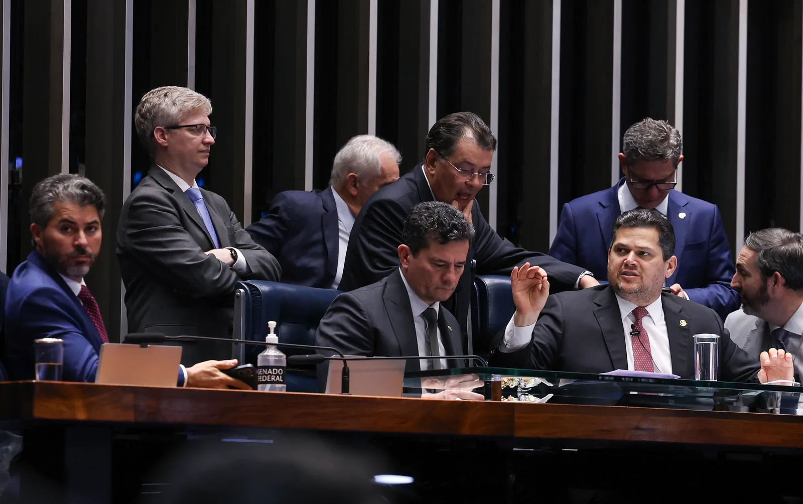 Senado aprova uso do Fundo do Pré-Sal para dívidas do agro