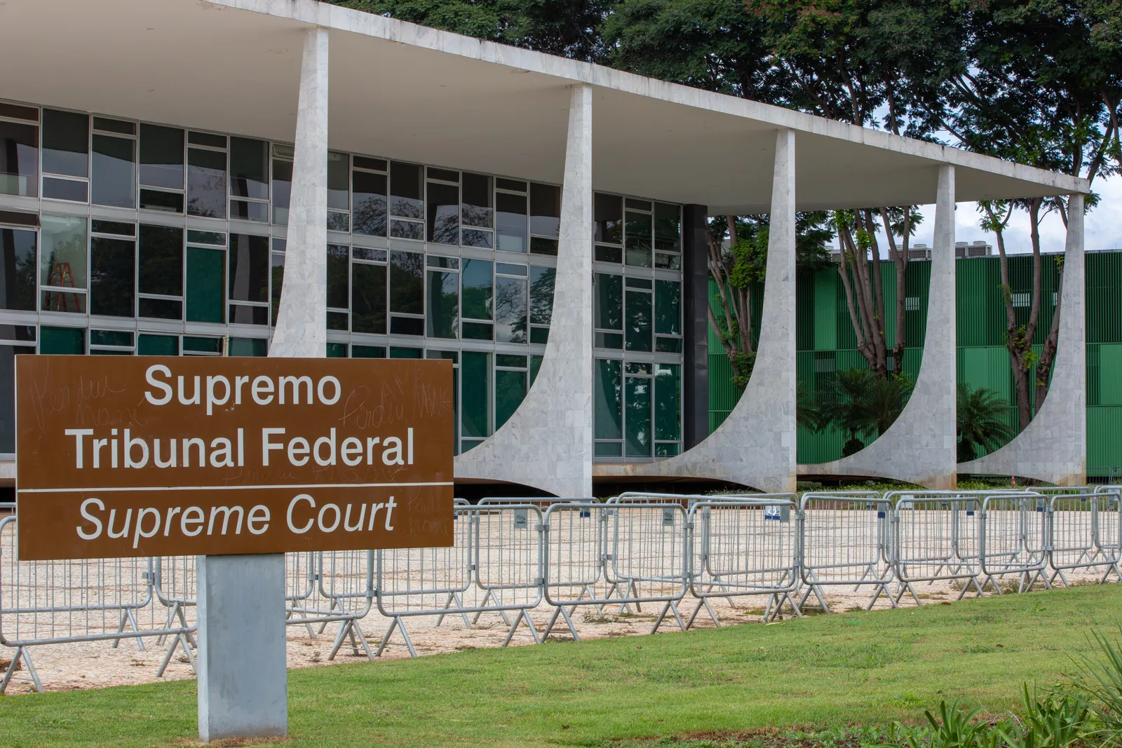Moraes marca depoimento de Flávio Bolsonaro à PF