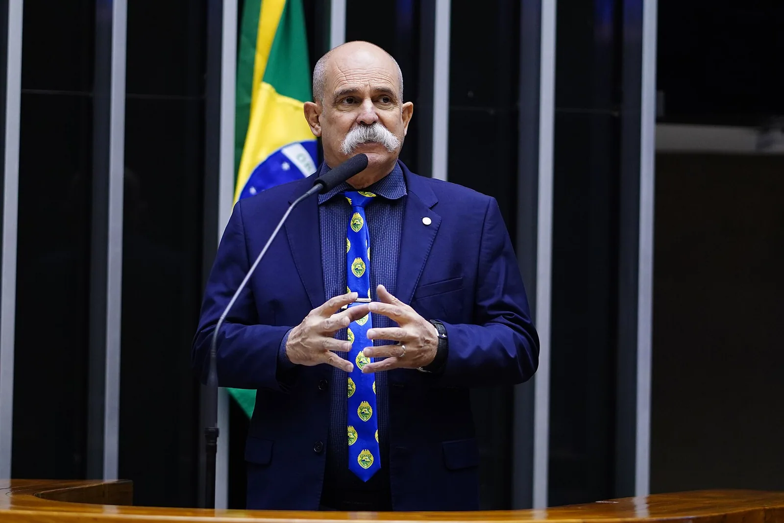Polícia faz buscas contra rede que planejava ataques em Brasília