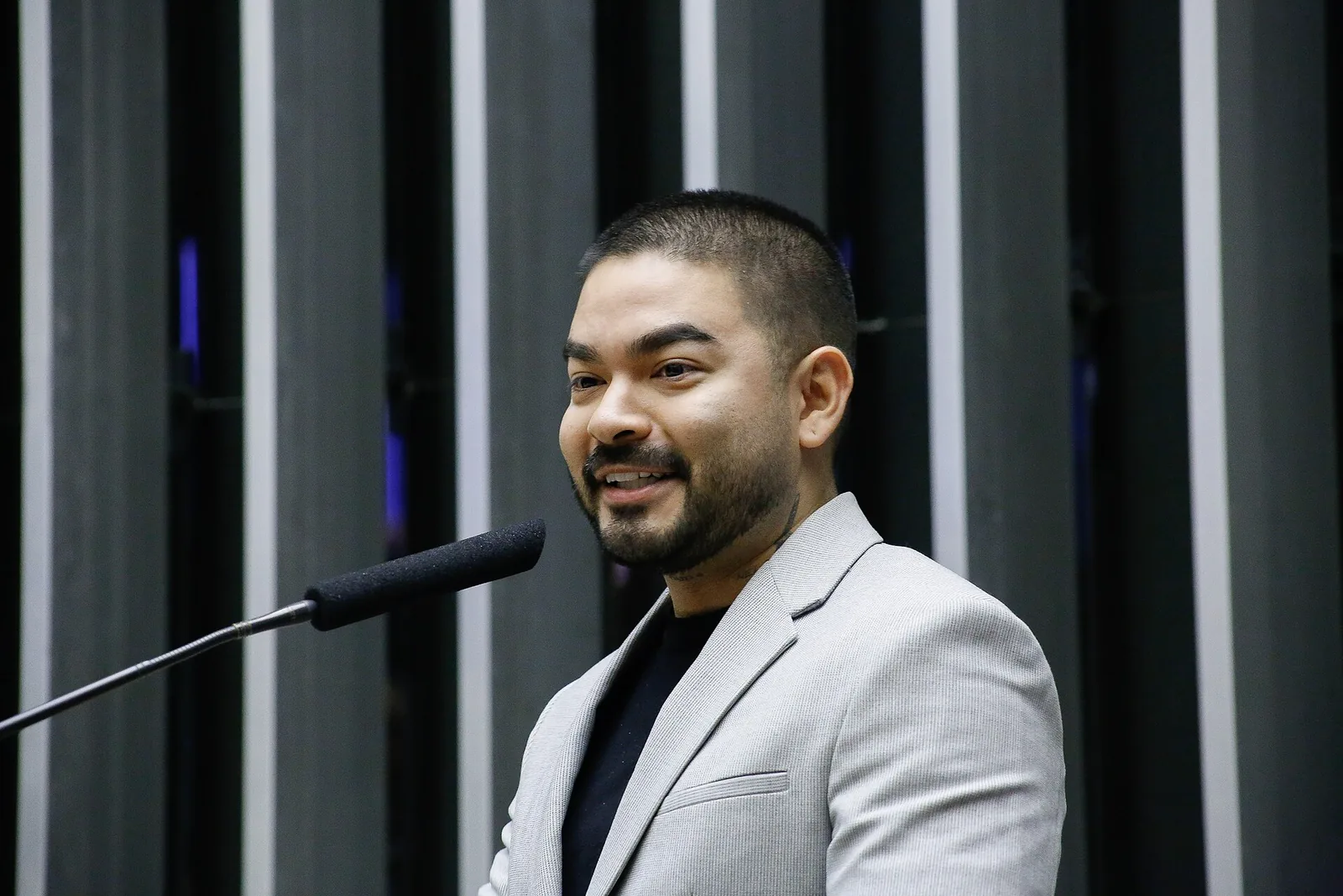 PL corta imposto de empresa aberta por jovem em cidade pobre