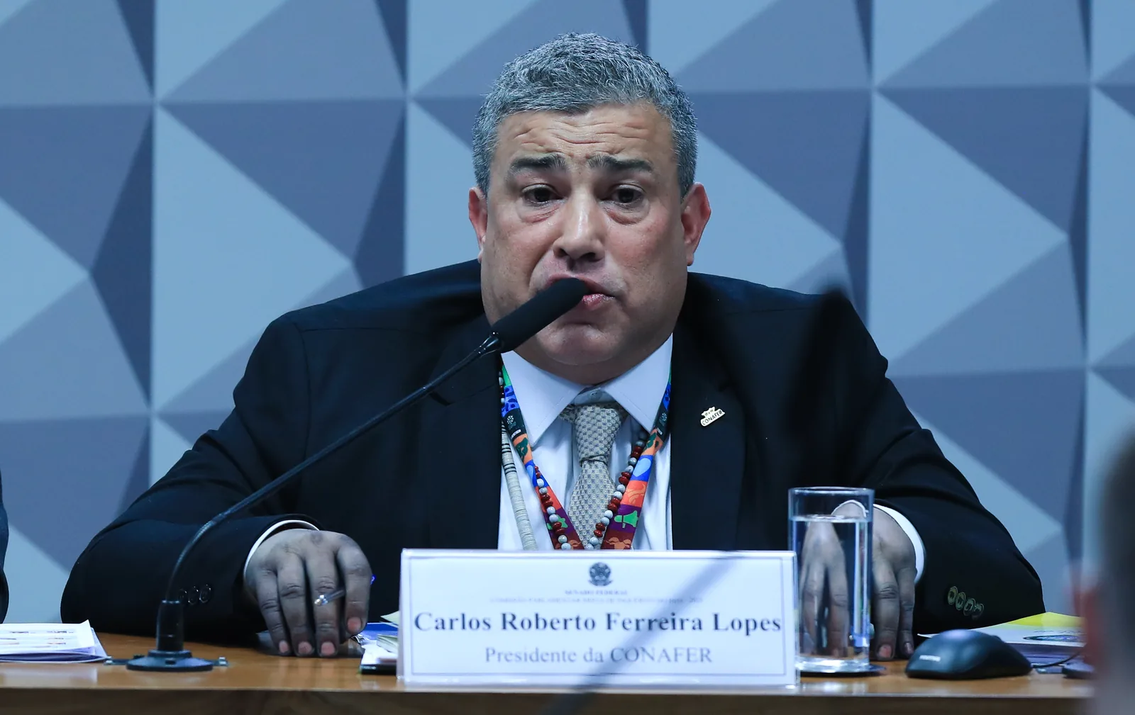 Carlos Lopes estava foragido desde novembro de 2025 e se entregou em Brasília durante as apurações da Operação Sem Desconto.