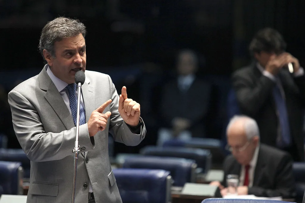 Projeto reduz tributos de diesel, gasolina e etanol para conter alta de preços internacional e segue para sanção presidencial.