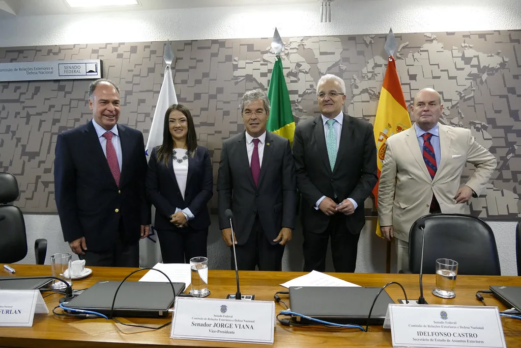 Deputados avaliam impactos na soberania e na cooperação internacional após os Estados Unidos classificarem facções brasileiras como grupos terroristas.