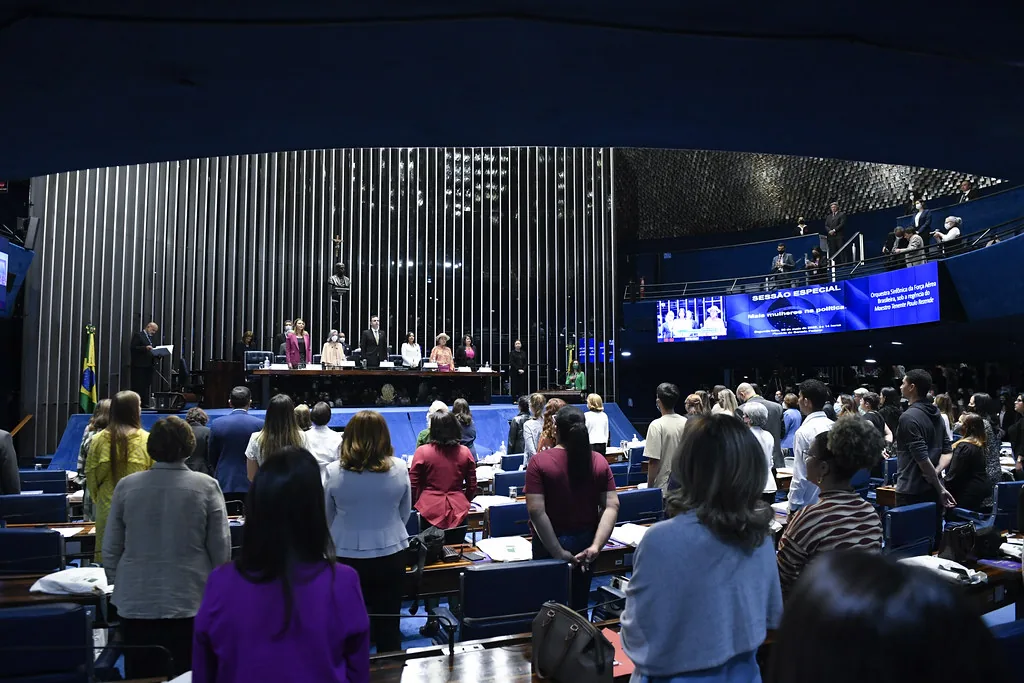 Entenda as regras previstas pelo projeto de iniciativa popular, quem é atingido e o que continua valendo no sistema eleitoral.