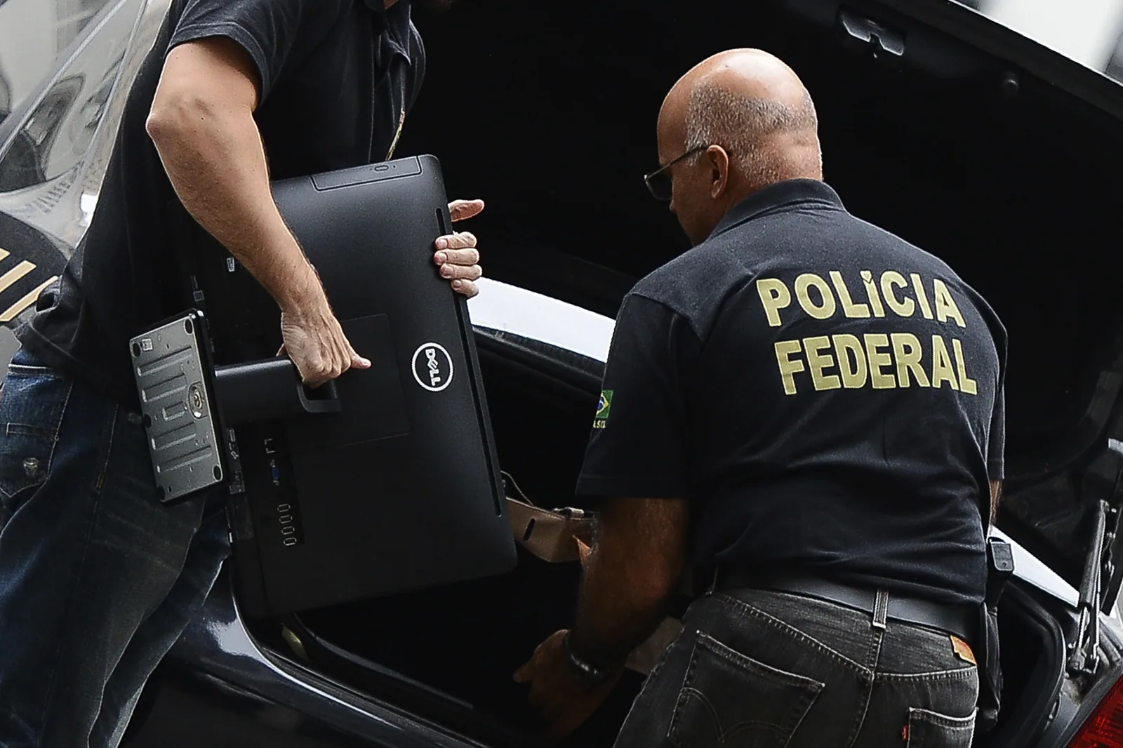 PF mira senador Weverton Rocha por fraudes no INSS