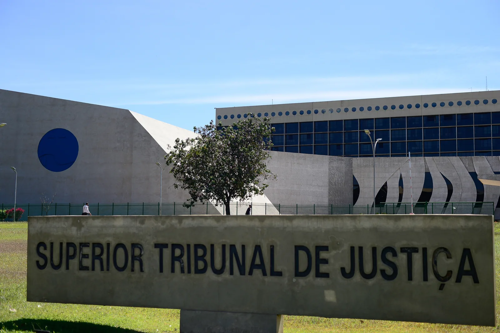 Recurso no STJ exige relevância para reduzir ações